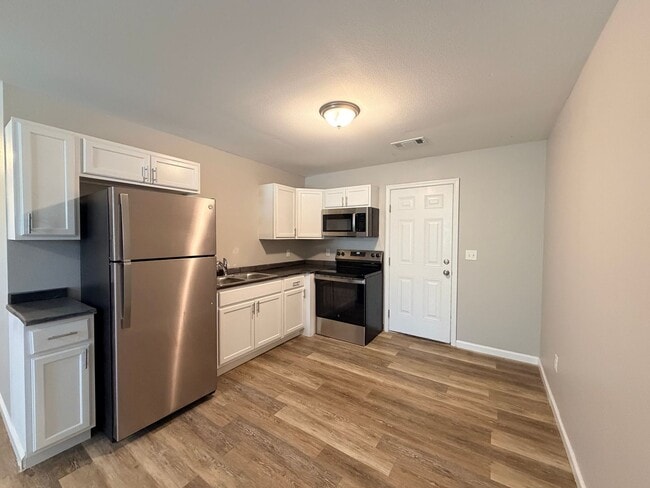 Photo - 67 Aloha Cir Unit B