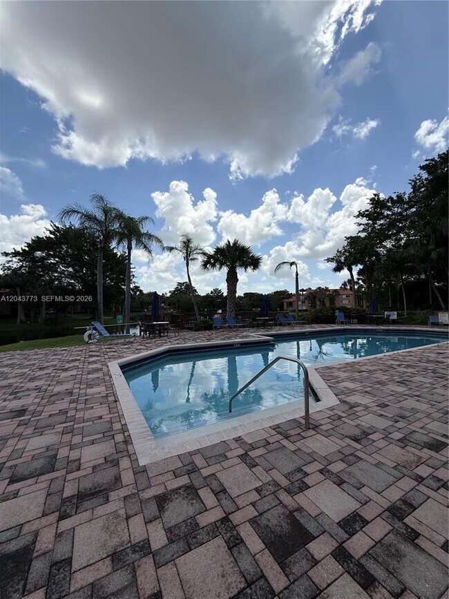 Photo - 10709 Cleary Blvd Unidad 101