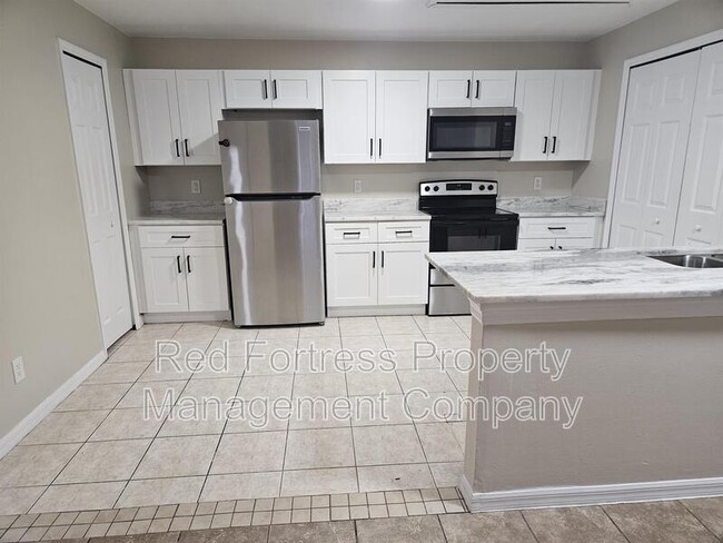 Photo - 4512 Leonard Blvd S