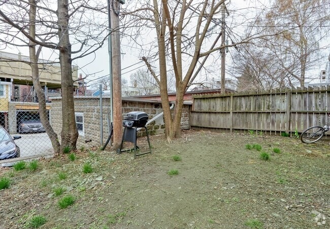 Building Photo - 10 Ticknor St Unit 2 Rental