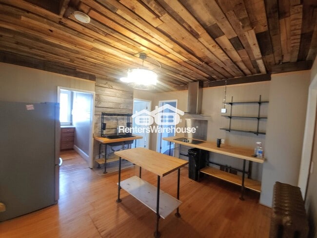 Building Photo - 1313 Wisconsin Ave Rental