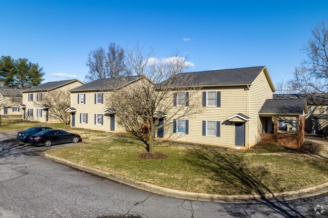 Apartments on 20th - Hickory East - Hickory East