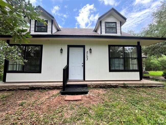 Building Photo - 2103 Bayou Dr Rental