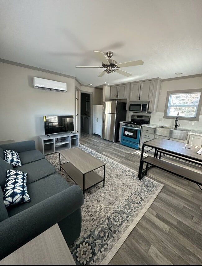 Photo - 9 La Posada Cir