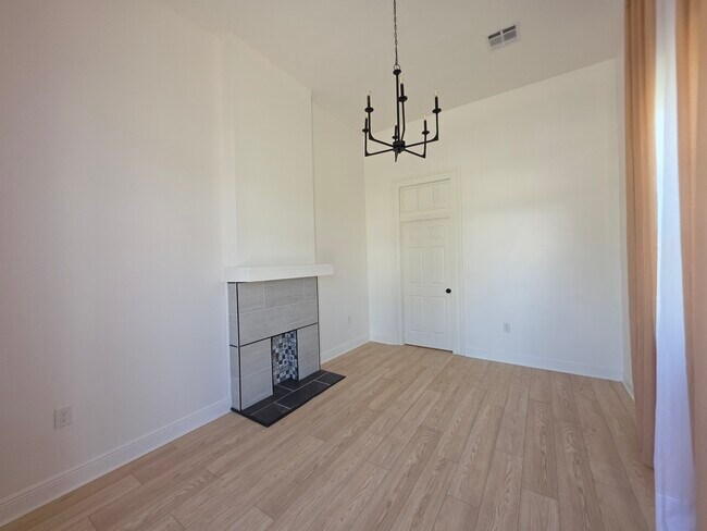 Photo - 2534 Cleveland Ave