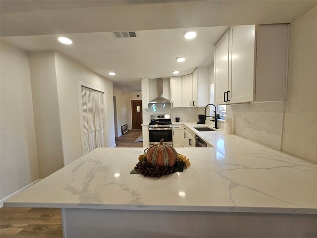 Building Photo - 3126 Ohio St Unit A