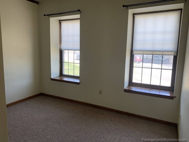 Photo - 180 Bemis Rd