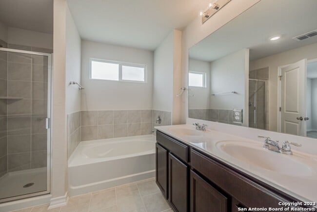 Photo - 4 Bedroom/2 Bath Riverstone Subdivision
