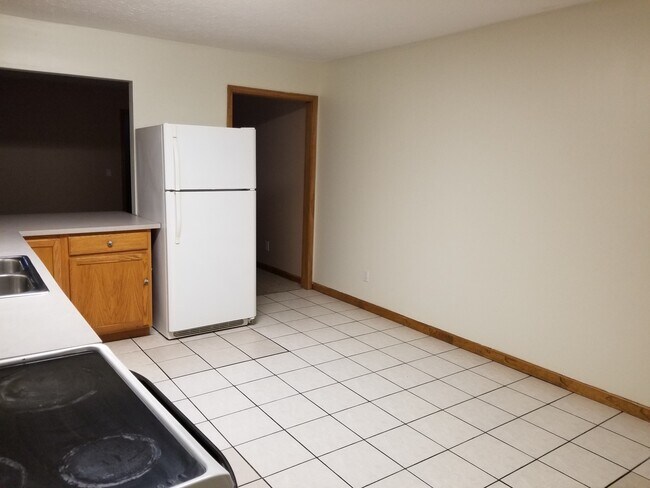 Photo - 627 N Morton St Unit 631