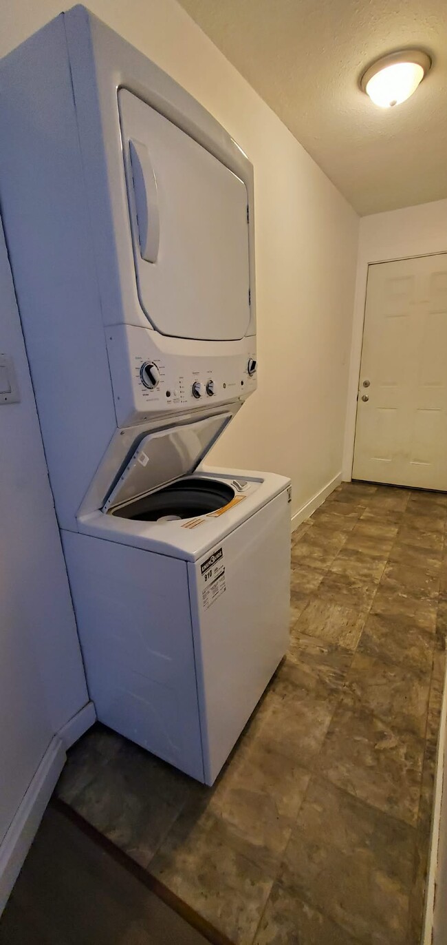 Photo - 2120 Redwood St