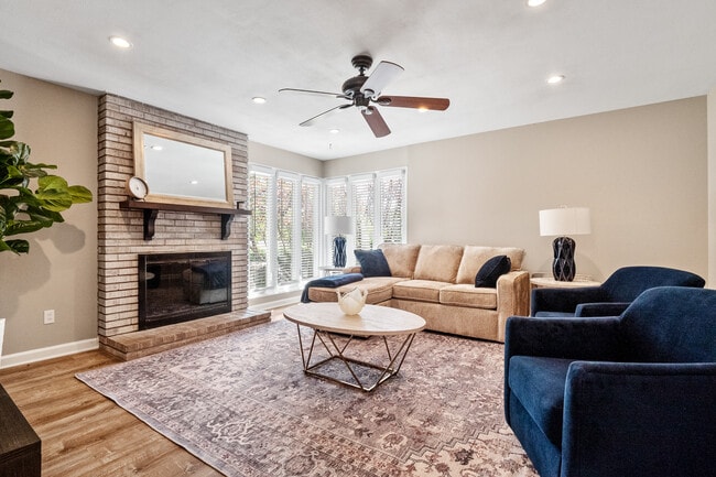 Photo - 1653 Pepperwood Dr