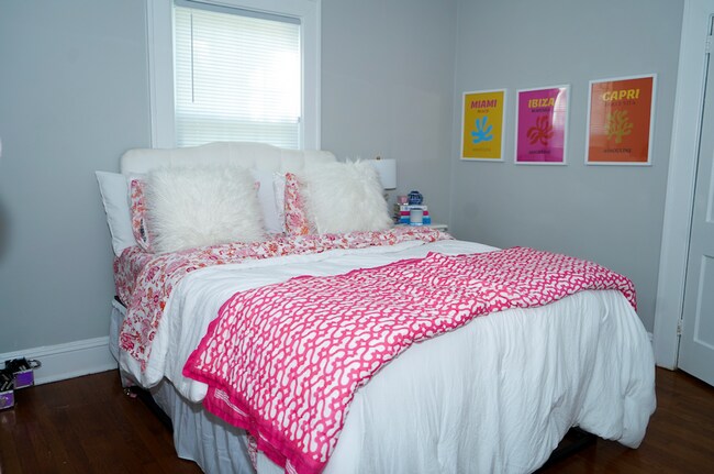 Photo - 103 N Woodlawn Ave