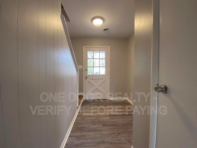 115 King Henry Way