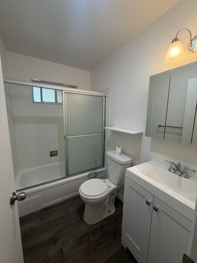 1335 Kyburz Ave Unit C