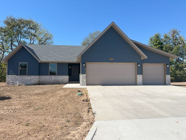 BRAND-NEW 3-bedroom, 2-bath home with Spri... - BRAND-NEW 3-bedroom, 2-bath home with Spri...