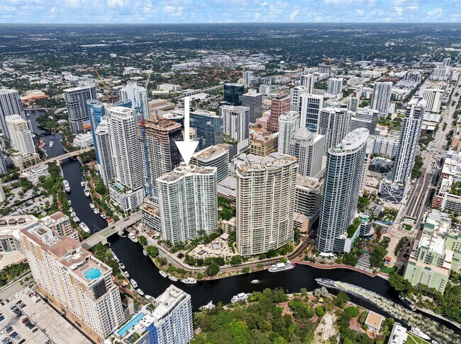 Photo - 347 N New River Dr E Unidad 2309