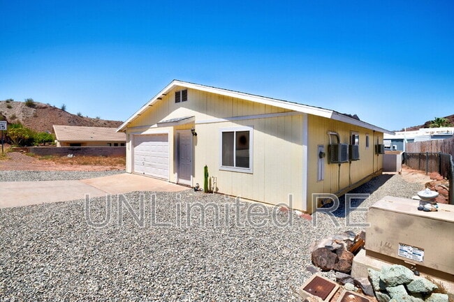 Building Photo - 37339 Buckskin Cir