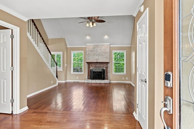 Photo - 2908 Caymen Ct
