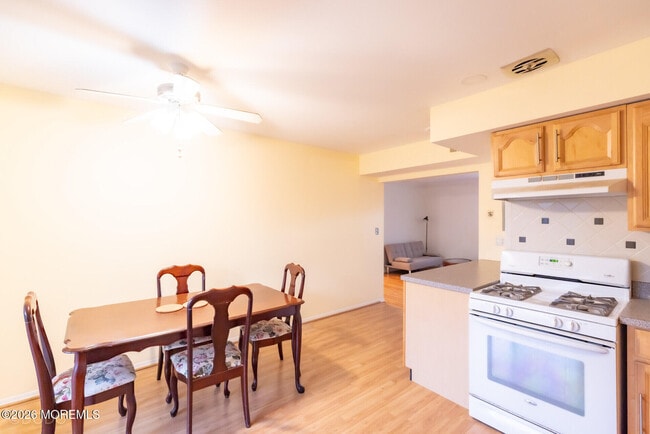 Photo - 187 Evergreen Rd Unit 4b