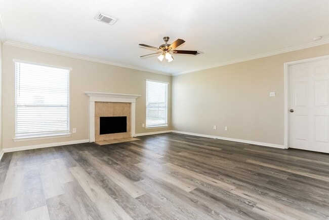 Photo - 408 Cedar Branch Dr