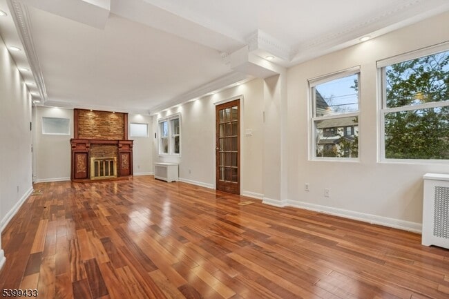 Photo - 80 Locust Ave