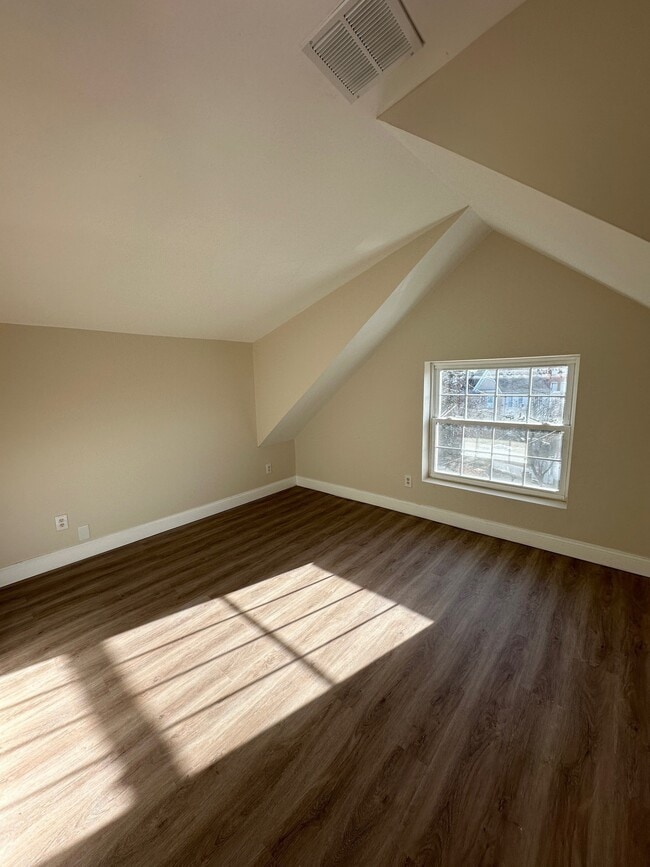 Photo - 9 Hobart Pl