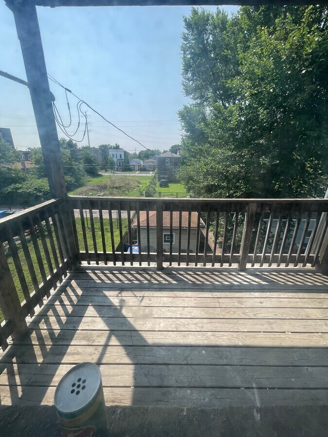 Photo - 6740 S Saint Lawrence Ave Unit 2