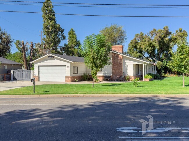 1094 Manzanita Ave