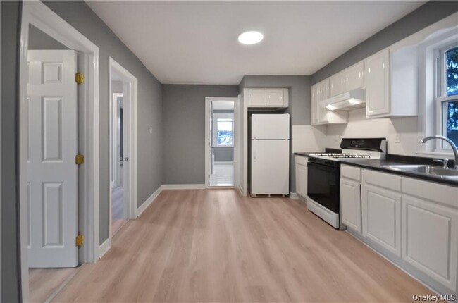 Photo - 234 Edwards Pl Unit 2