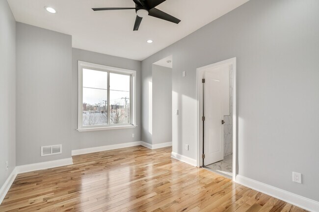 Photo - 1544 W York St Unit B