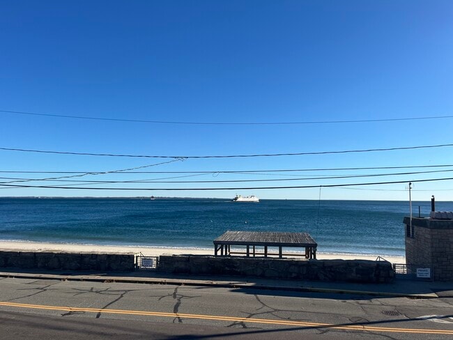 Photo - 855 Pequot Ave