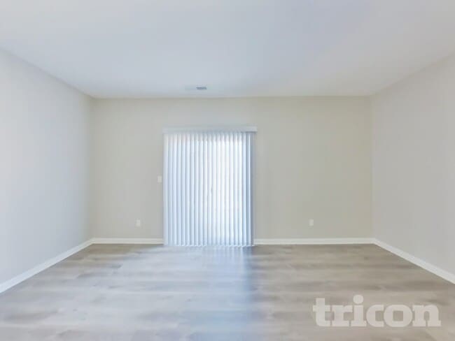 Photo - 4714 Angelica Dr