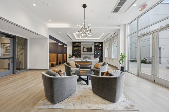 Photo - Heritage Court