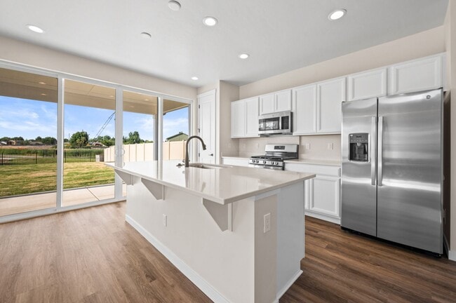 Photo - Newer home in Caldwell!