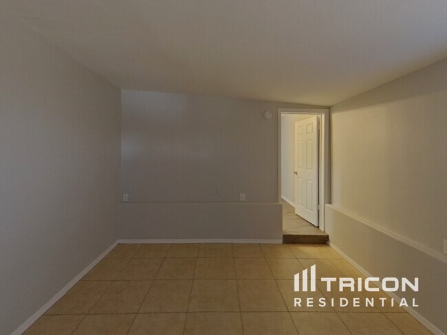 Photo - 4112 E St Anne Ave