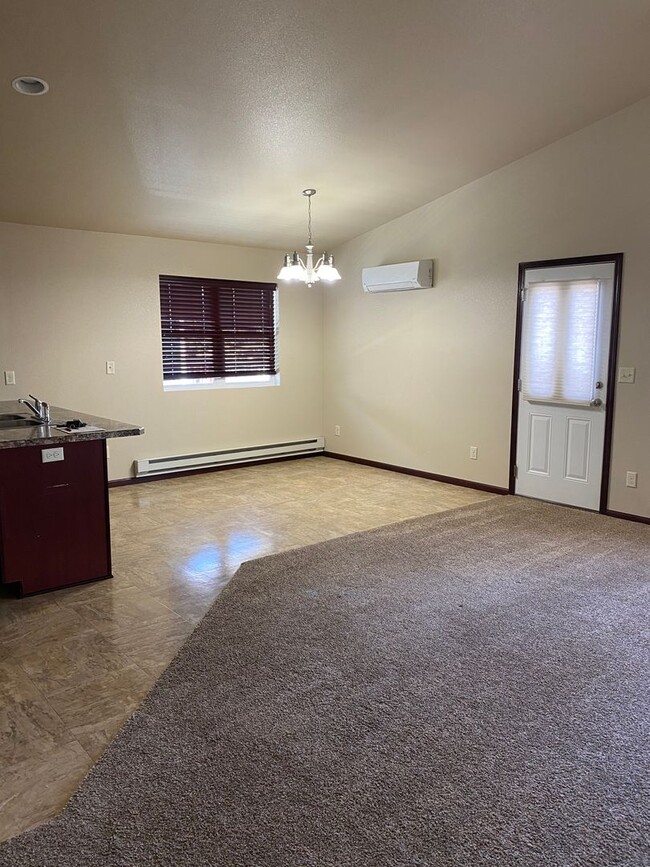 Enjoy Quiet Living In This Quality Built T... - Enjoy Quiet Living In This Quality Built T... Townhome