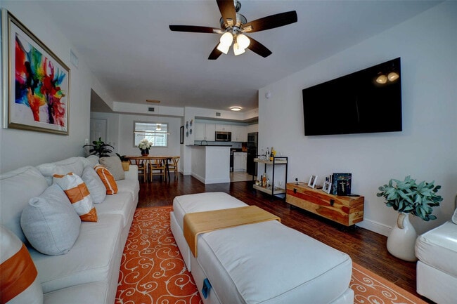 Photo - 720 S Sapodilla Ave Unit 413