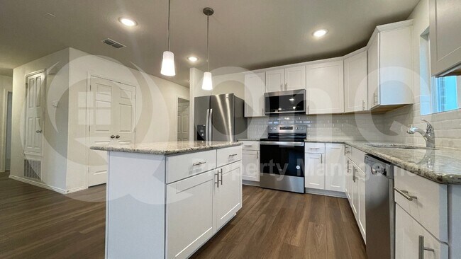 Photo - 1315 Binfield Dr