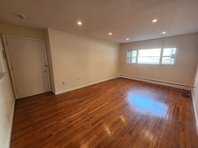 Photo - 55 Brighton Ave