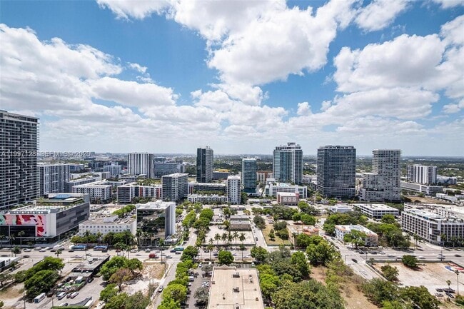 Building Photo - 501 NE 31st St Unit 3009