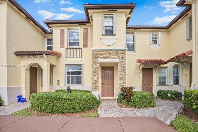 Building Photo - 1490 NE 33rd Ave Unit 107-13