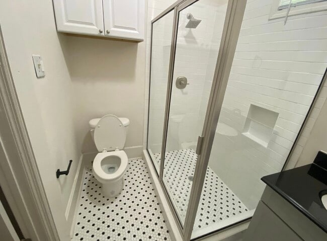 Photo - 18 Hemlock Dr