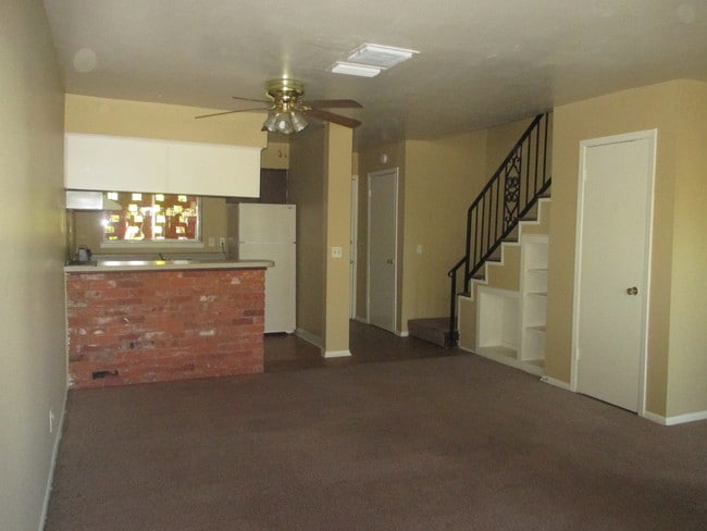 Photo - Neville Apartments