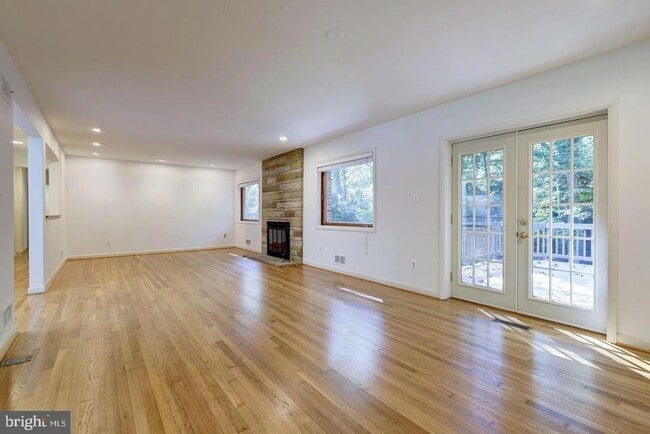 Building Photo - 6710 Persimmon Tree Rd Rental