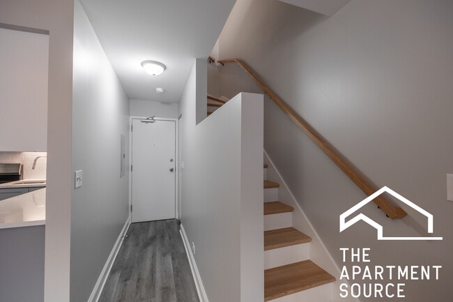 Photo - 745 W Gordon Ter Unit 310