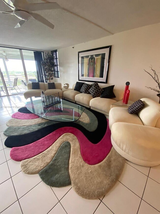 Photo - 3507 Oaks Way Unidad 804