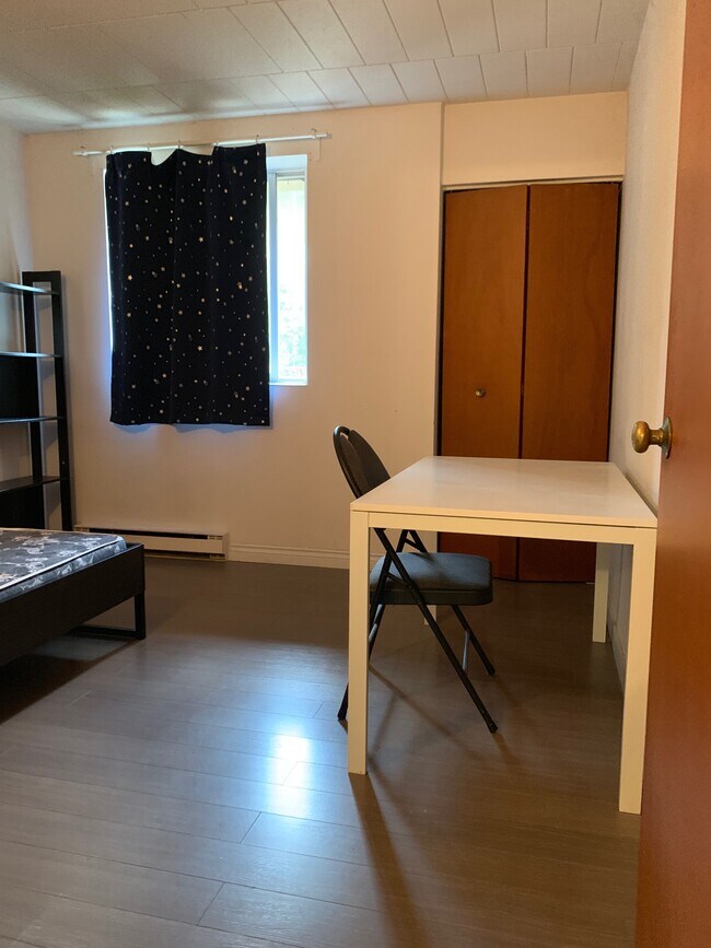 Photo - 3044 Sandwich St. Unit 201