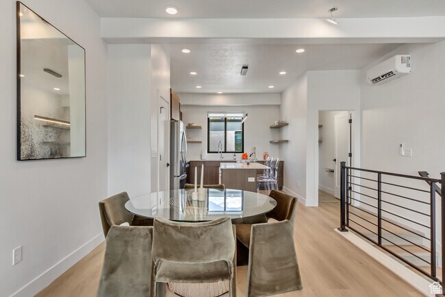 Photo - 44 W Iko Ave