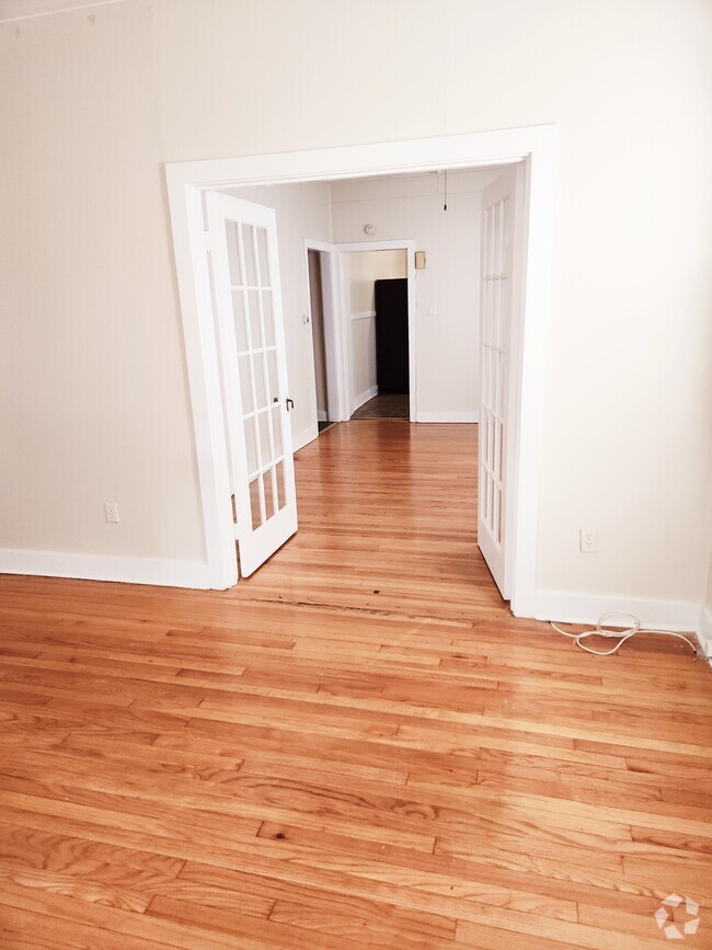 Dinning Room & Living Room - 2111 Hamburg St Unit Apartment 1