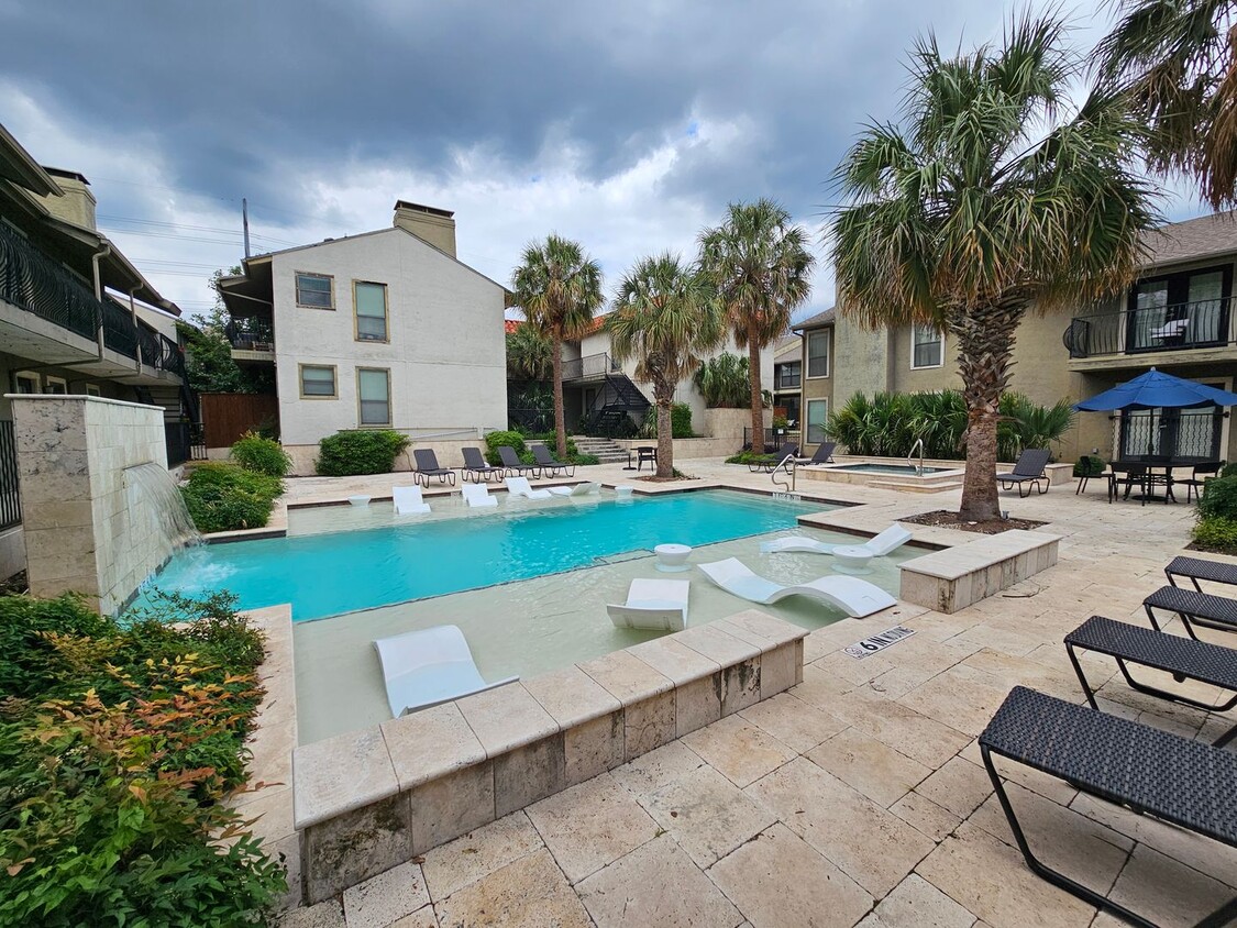 2-bedroom, 2-bath condo in Gated community... - 2-bedroom, 2-bath condo in Gated community...
